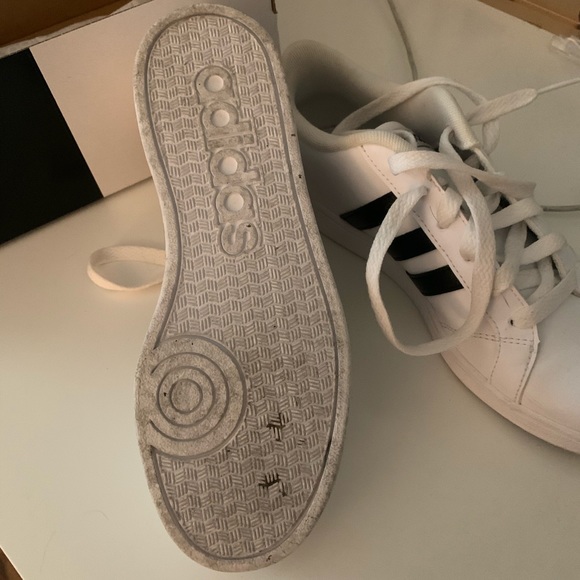 Adidas Grand Court Shoes - Picture 3 of 4